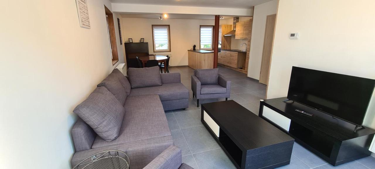 Logement moderne Les Frès, 4 à 6 personnes Villa Rance Esterno foto