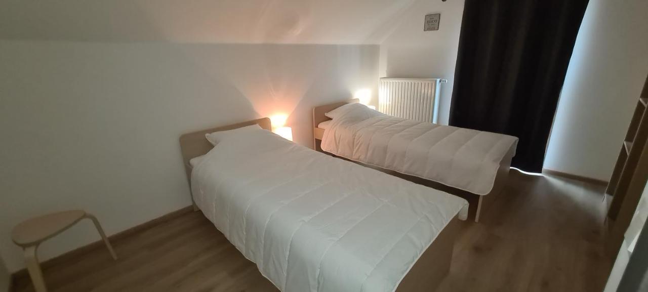 Logement moderne Les Frès, 4 à 6 personnes Villa Rance Esterno foto