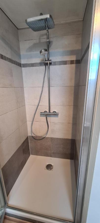 Logement moderne Les Frès, 4 à 6 personnes Villa Rance Esterno foto